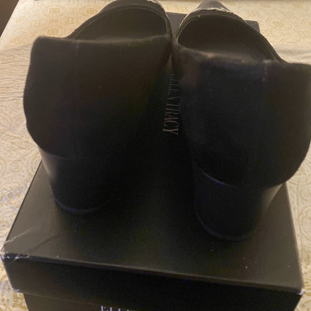 Shoes - Picture 3 of 6
